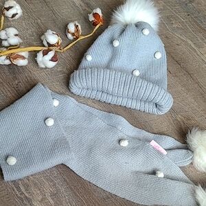 Girl's Gray Knit Hat and Scarf Set with Pom Poms 7-14